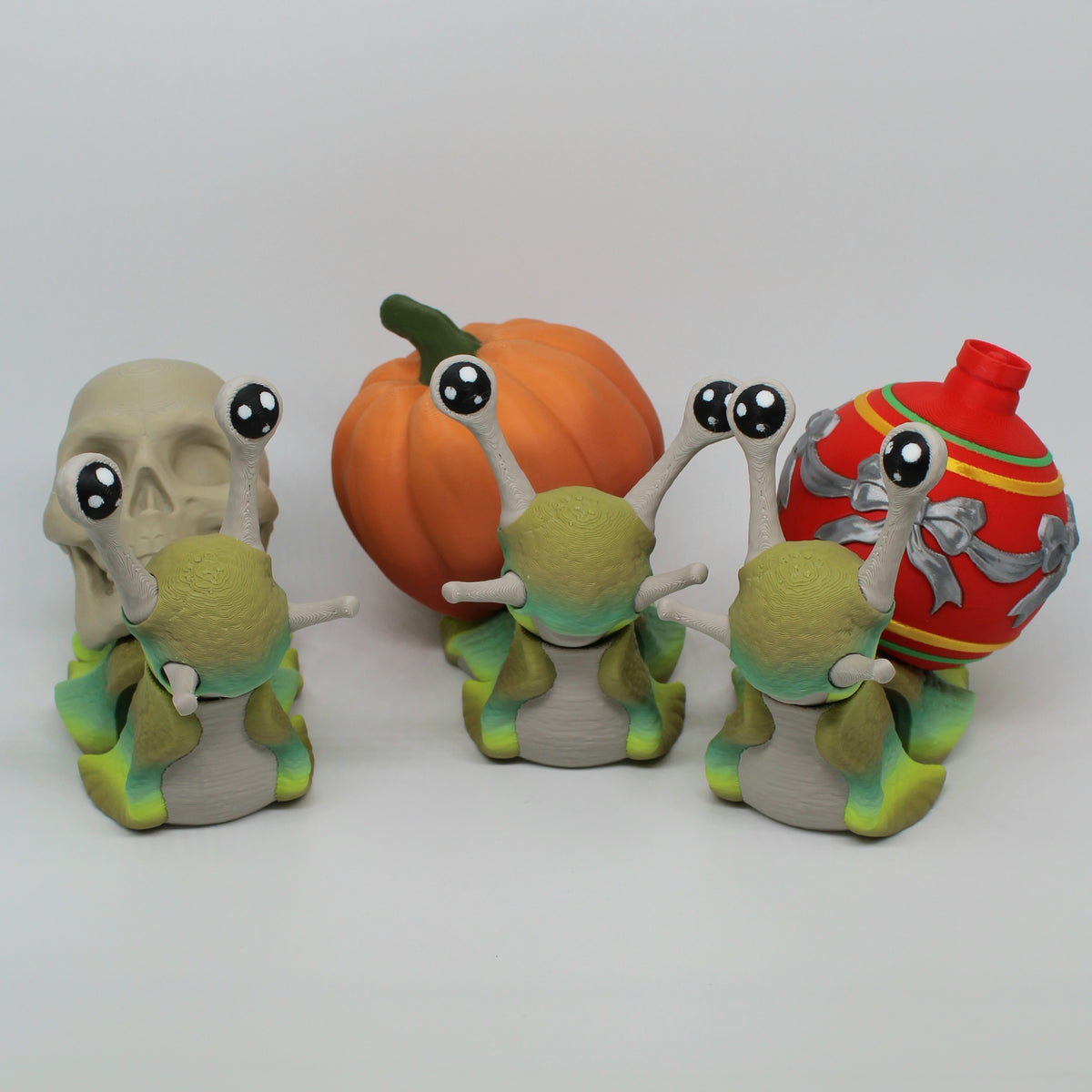 Holiday Snail – Articulated 3D Printed Snail with Holiday Shell